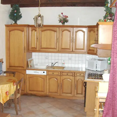 Σπίτι διακοπών House With 4 Bedrooms In Plazac With Private Pool Enclosed Garden And Wifi